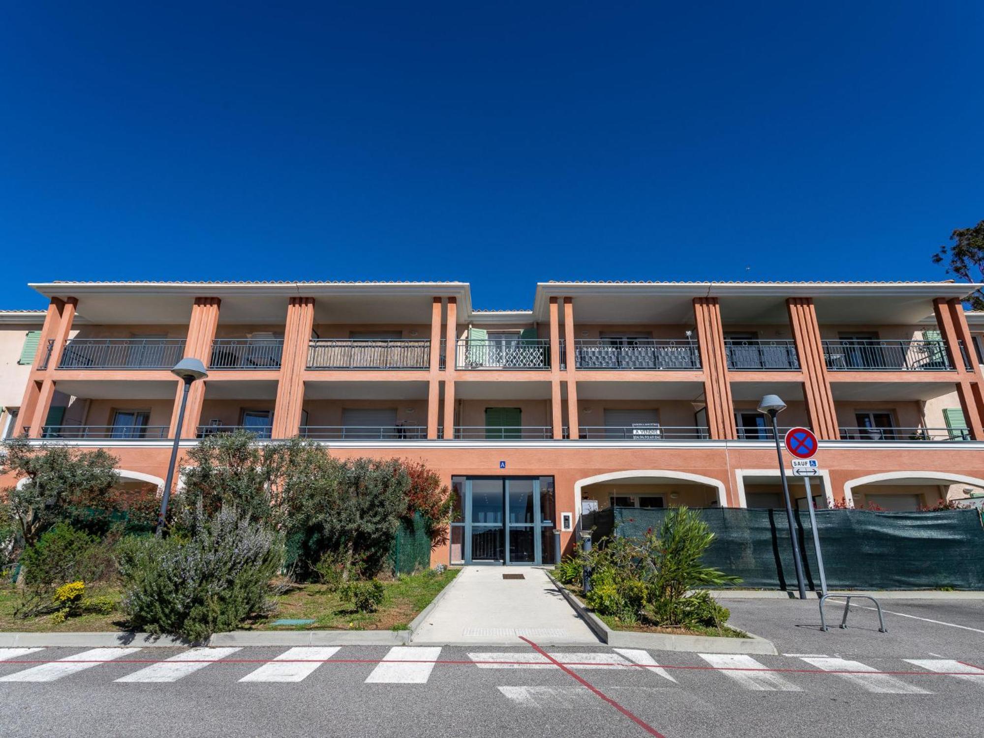 Apartment Le Jardin Du Loderi-2 By Interhome Bormes-les-Mimosas Exterior foto